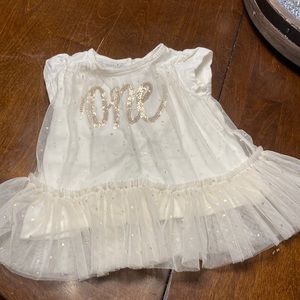 Mud pie fancy “One” birthday top.